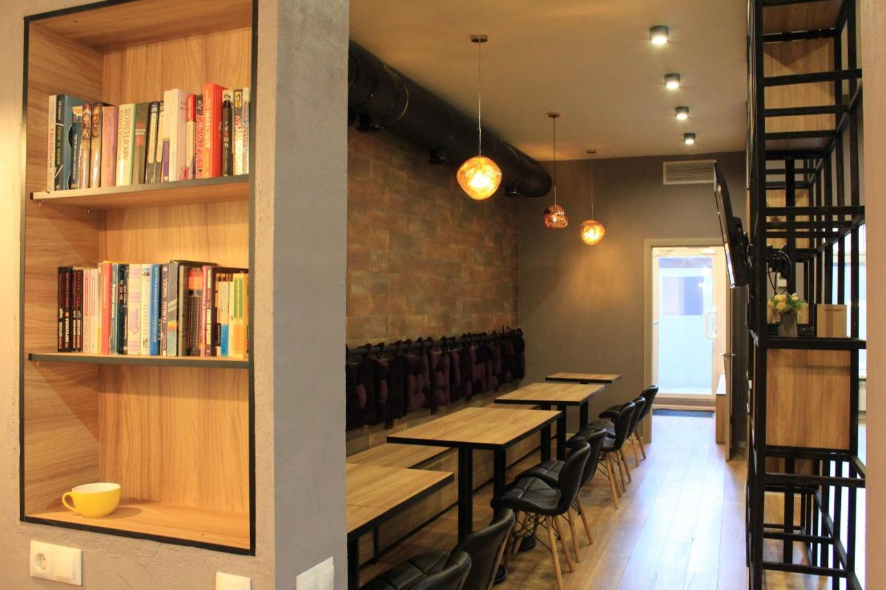 Tomiris Lady'S Capsul Hostel Only For Women Almatı Dış mekan fotoğraf