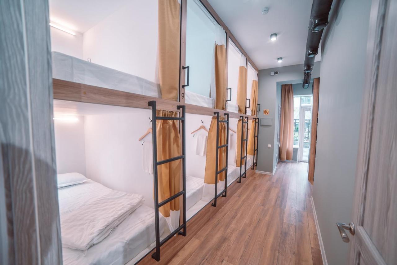 Tomiris Lady'S Capsul Hostel Only For Women Almatı Dış mekan fotoğraf