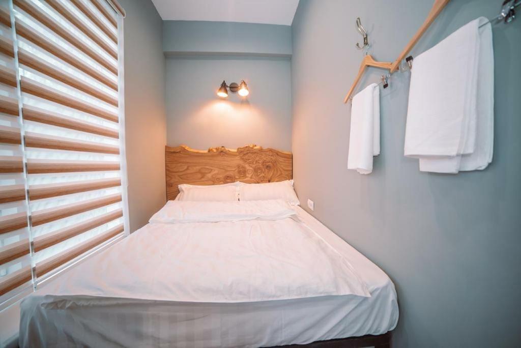 Tomiris Lady'S Capsul Hostel Only For Women Almatı Dış mekan fotoğraf